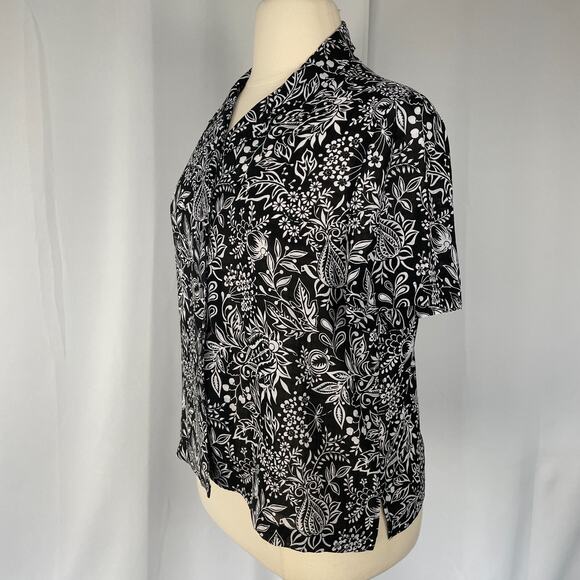 Casual Top Plus Size 18 Black White Floral Button Up Short Sleeve Boho Tropical - Picture 5 of 12